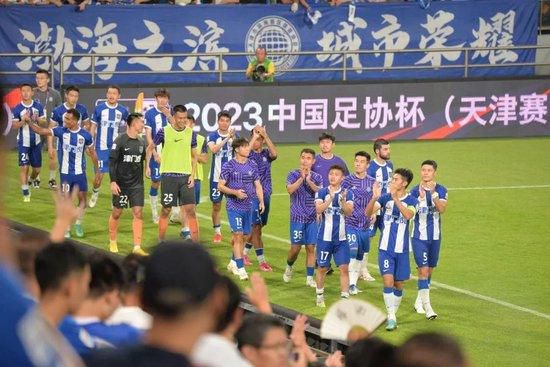 “当你以3-0获胜时，看起来很容易，当我们没有获胜时，人们就会说曼城陷入了危机，踢得不好。